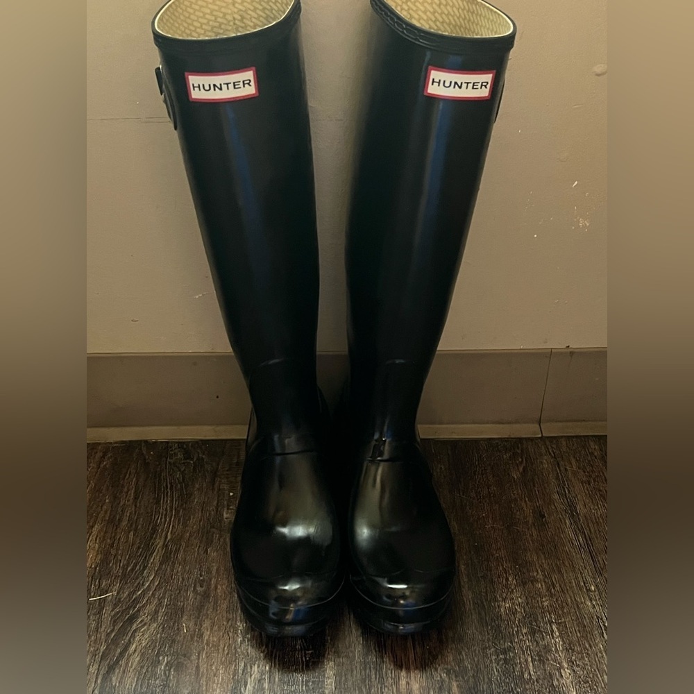 Hunter Classic Black Waterproof Boots - Picture 6 of 7